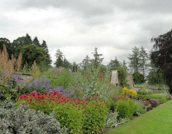Le jardin anglais : le plus beau, tout simplement !