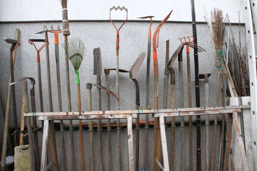 l'entretien des outils du jardin