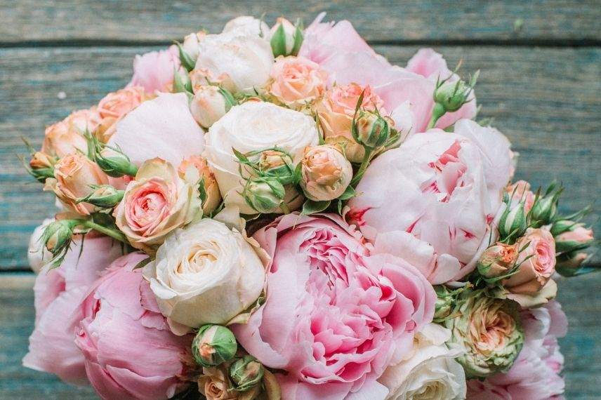 bouquet de roses pivoines, bouquet pastel