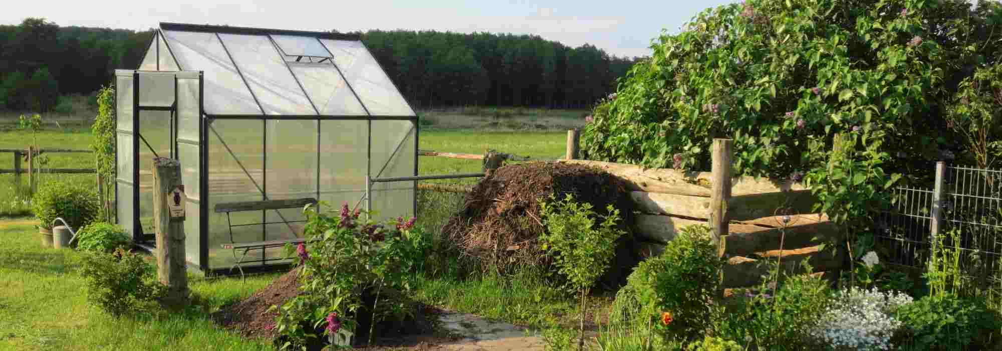 Pourquoi installer une serre de jardin ? - Mon Aménagement Jardin