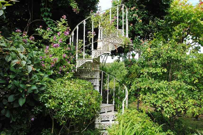 Relief au jardin, Aménager un jardin plat, aménagement jardin plat