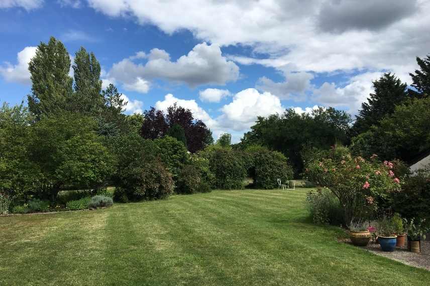 Relief au jardin, Aménager un jardin plat, aménagement jardin plat