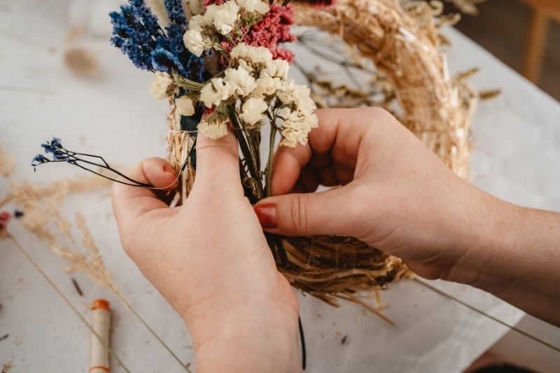 Comment faire une couronne d'automne maison- Promesse de fleurs