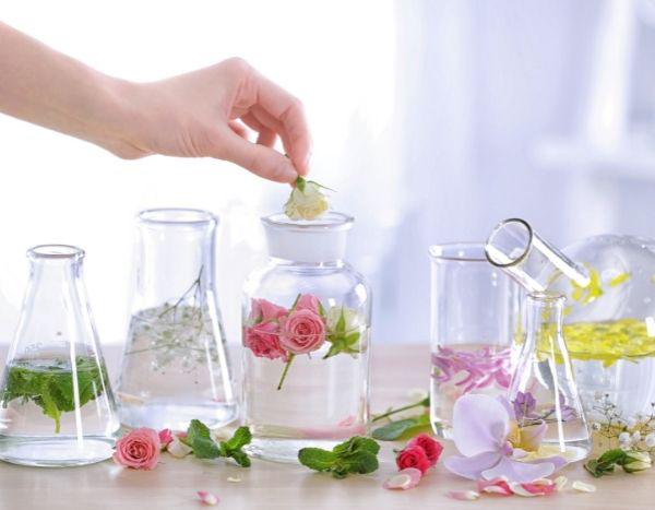 Faire une lotion à base de fleurs