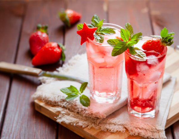 Zéro déchet : faire du sirop de queues de fraises