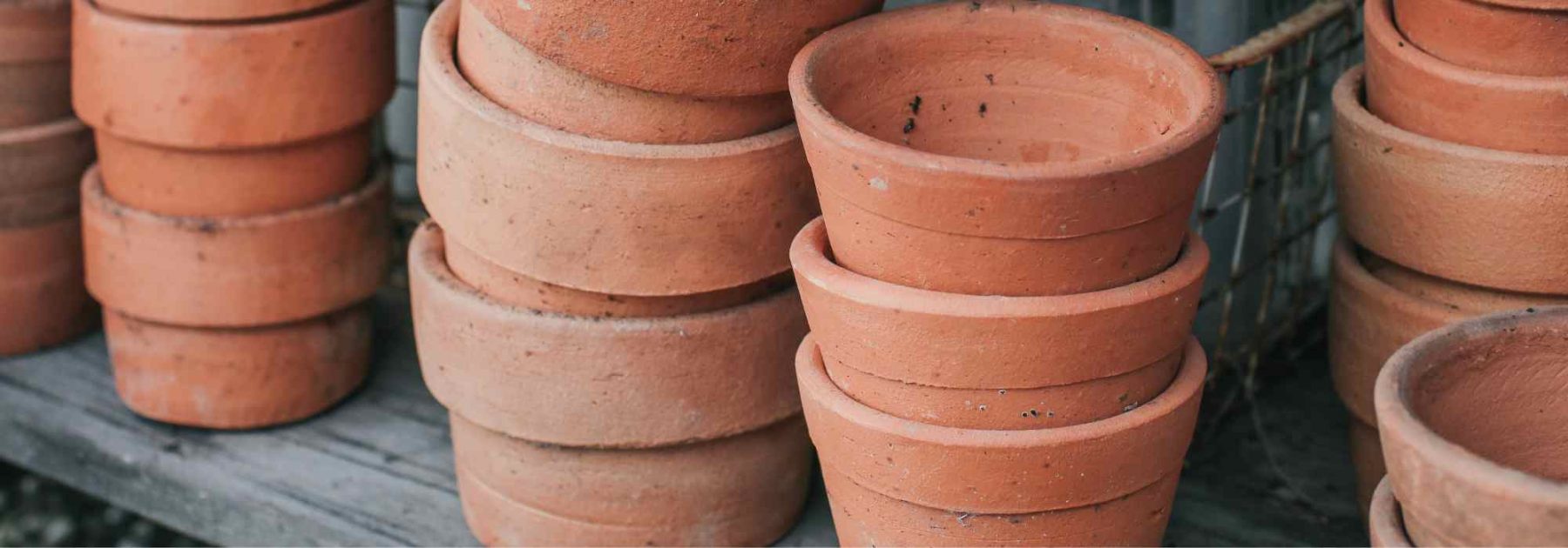Comment recycler les pots au jardin ?