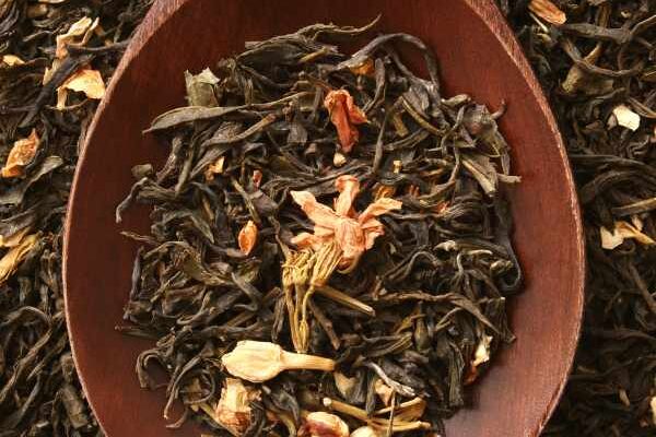 Comment faire du thé au jasmin maison ?