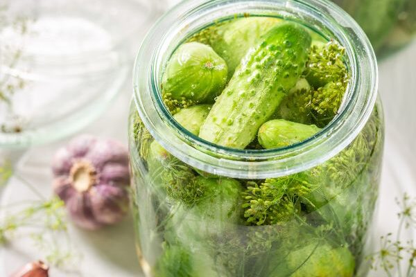 Comment faire des bocaux de cornichons maison ?