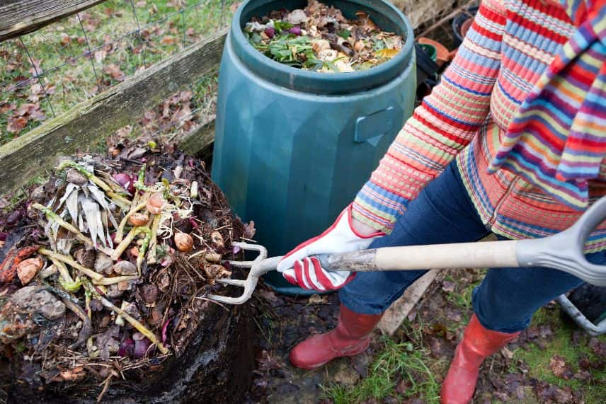 Comment composter correctement et utiliser un accélérateur de compost ?