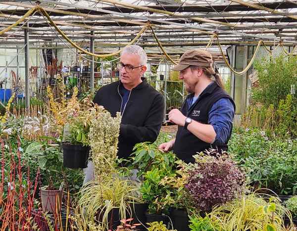 Rencontre avec Philippe Collignon, le spécialiste plantes et jardin de France Télévisions