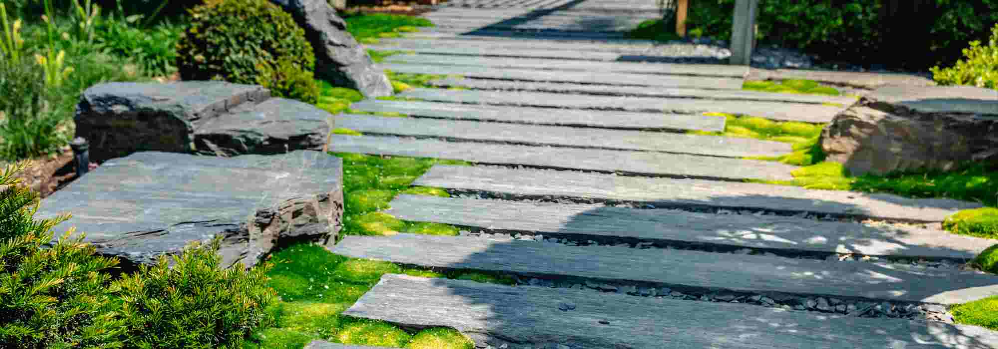 Le schiste et ardoise au jardin : idées et inspirations