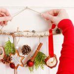 Comment faire une décoration murale naturelle pour Noël ?