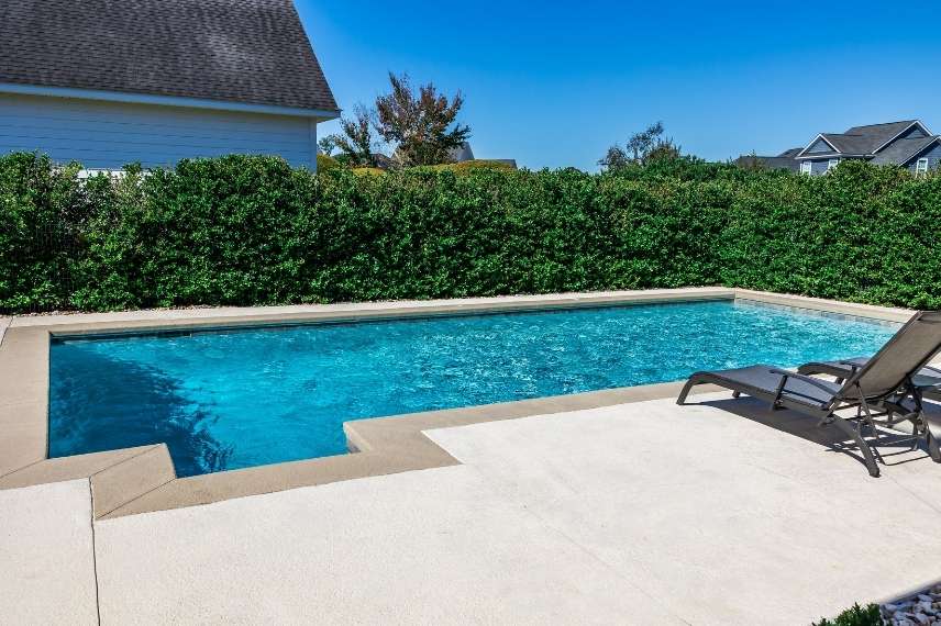 piscine nue comment apporter ombre