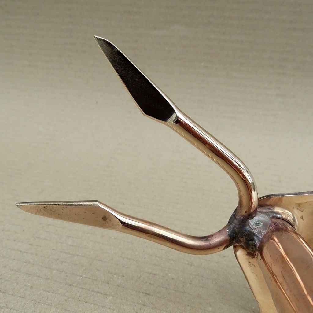 Serfouette à main panne et fourche en cuivre modèle Phoénix - Gamme Schauberger