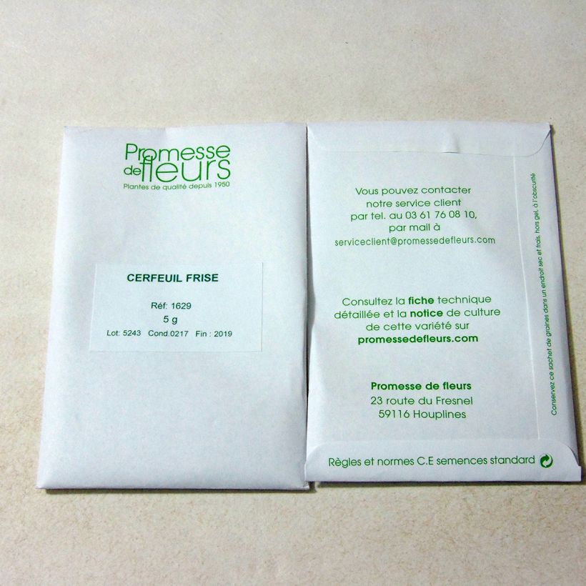 Exemple de spécimen de Cerfeuil frisé le sachet de +/- 1700 graines (minimum 5g) tel que livré