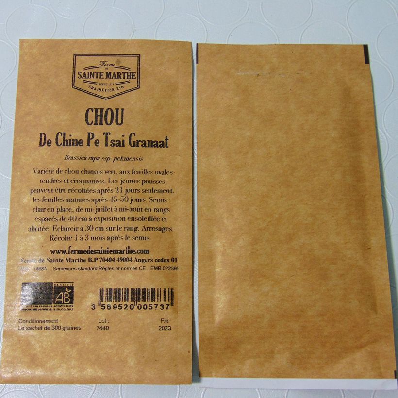 Exemple de spécimen de Chou de Chine Pe Tsai Granaat Bio - Ferme de Sainte Marthe le sachet de 300 graines tel que livré