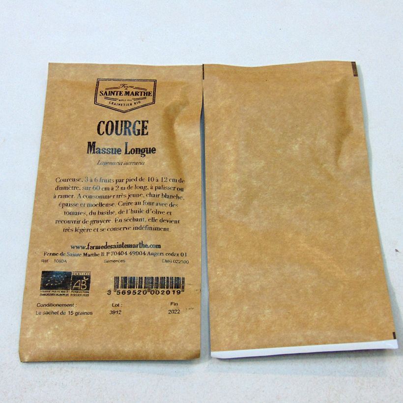 Exemple de spécimen de Courge Massue Longue ou courgette grimpante Bio - Ferme de Sainte Marthe le sachet de 15 graines (3g) tel que livré