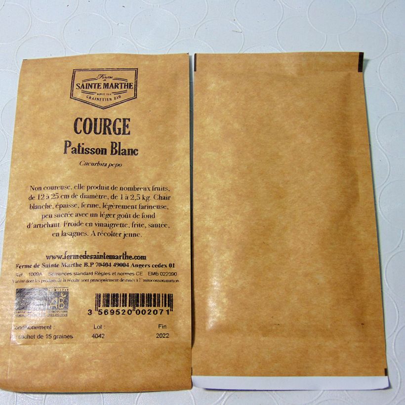 Exemple de spécimen de Courge Pâtisson Blanc Bio - Ferme de Sainte Marthe le sachet de 10 graines (1g) tel que livré