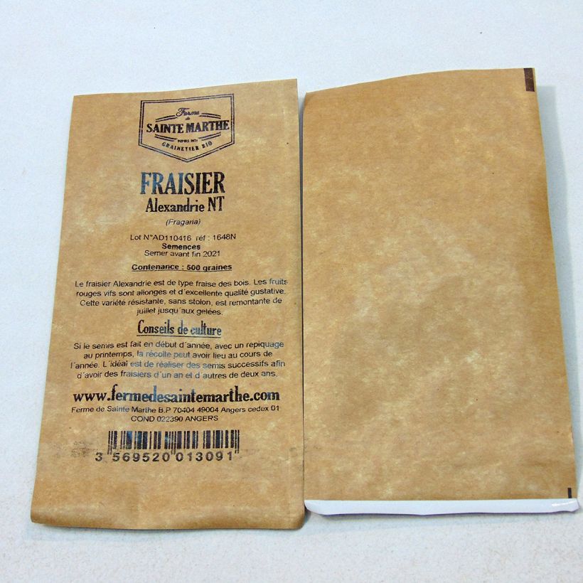Exemple de spécimen de Fraisier Alexandrie Bio - Ferme de Sainte Marthe le sachet de 500 graines tel que livré