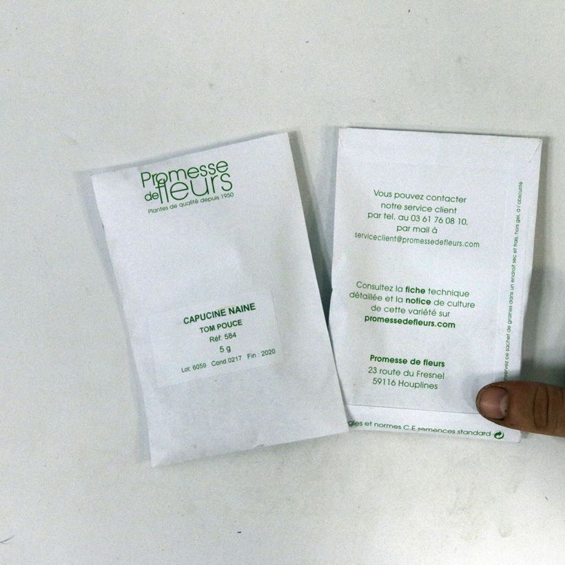 Exemple de spécimen de Graines de Capucine naine Tom Pouce (Tom Thumb) en mélange le sachet de +/- 40 graines (minimum 5g) tel que livré