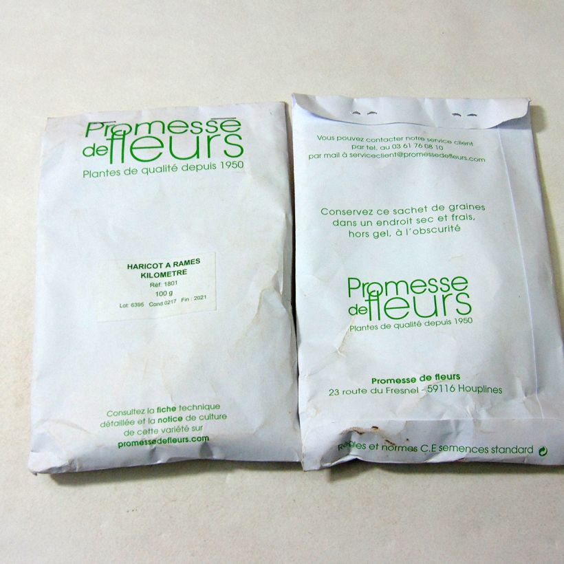 Exemple de spécimen de Haricot à rames kilomètre - Vigna sesquipedalis le sachet de +/- 450 graines (minimum 100g) tel que livré