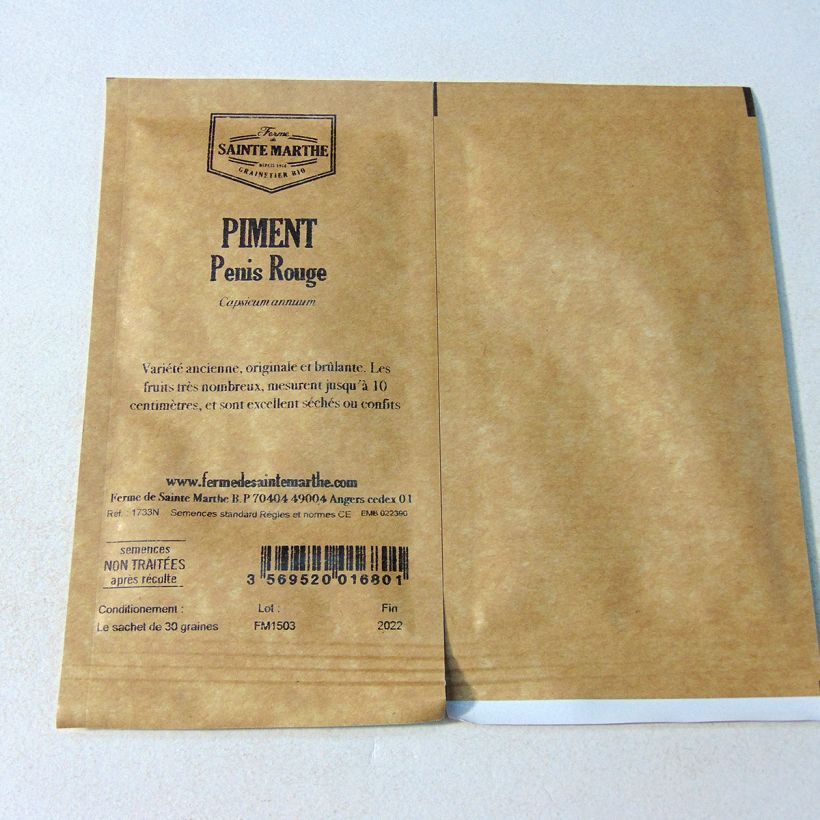 Exemple de spécimen de Piment Penis Rouge ou Peter Pepper Rouge NT - Ferme de Sainte Marthe le sachet de 30 graines (Sachet de 30 grainesg) tel que livré