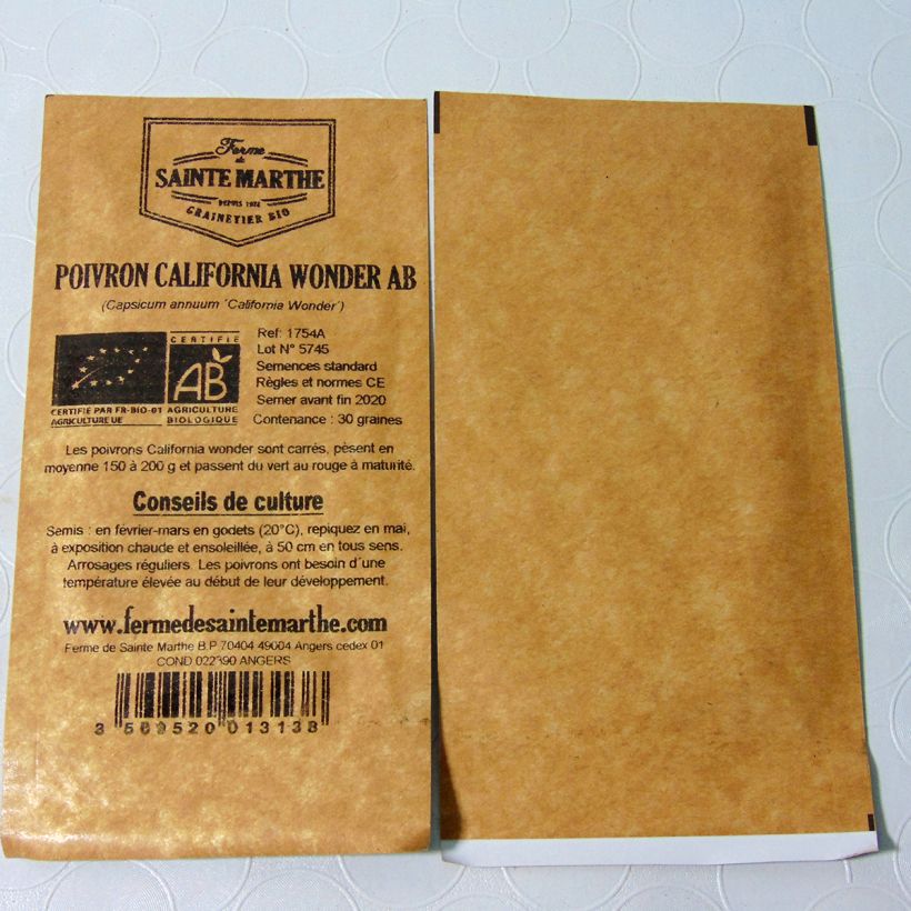 Exemple de spécimen de Poivron California Wonder ou Carré Doux d'Amérique Bio - Ferme de Sainte Marthe le sachet de 30 graines tel que livré