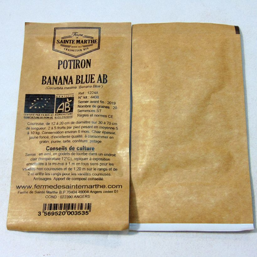 Exemple de spécimen de Potiron Banana Blue Bio - Ferme de Sainte Marthe le sachet de 20 graines (5g) tel que livré