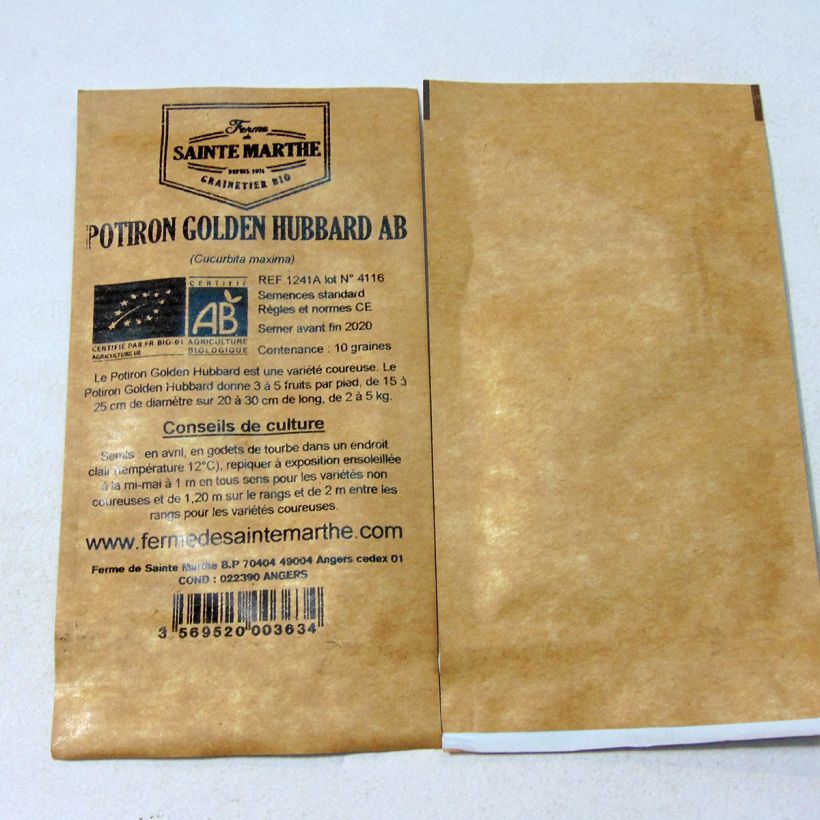 Exemple de spécimen de Potiron Golden Hubbard Bio - Ferme de Sainte Marthe le sachet de 10 graines (2g) tel que livré
