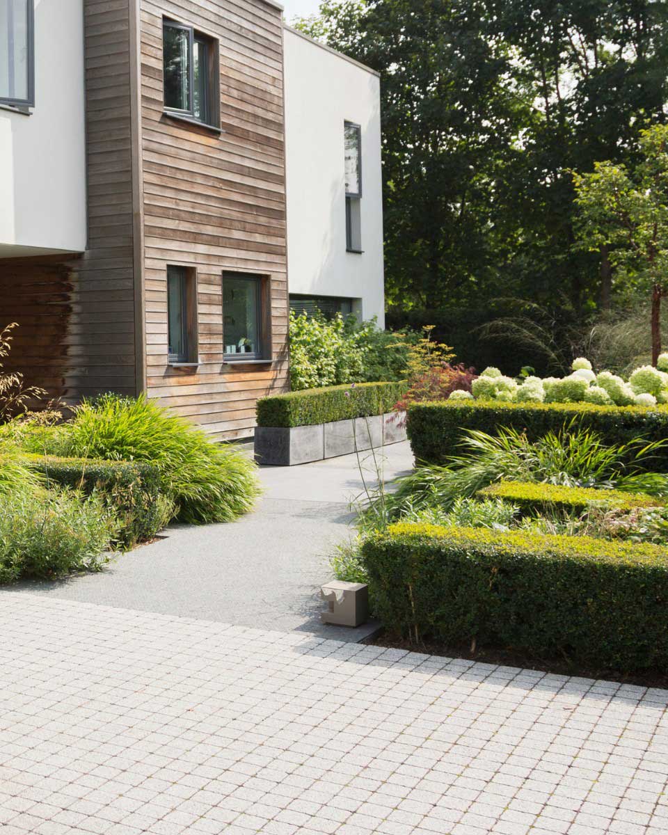 https://www.promessedefleurs.com/media/wysiwyg/Jardin-a-la-francaise-revisite.jpg